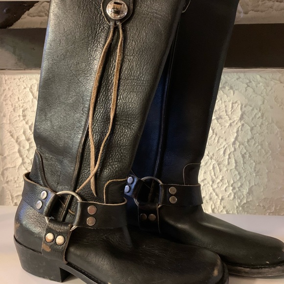 Balenciaga Santiago Distressed Leather - Picture 15 of 16